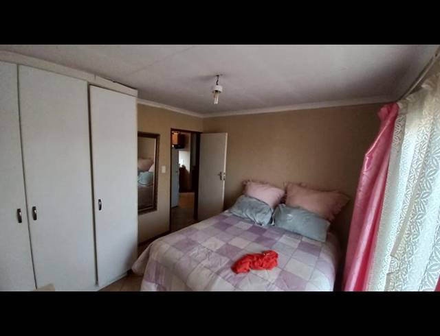 2 BEDROOM HOUSE FOR SALE IN LOTUS GARDENS